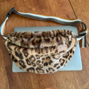 Jayley Faux Fur belt bag